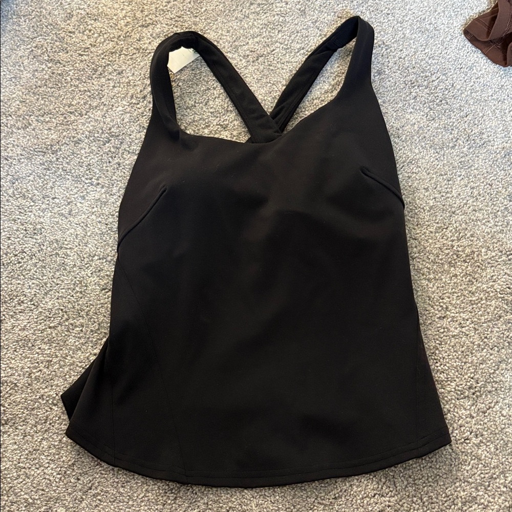 Black lululemon tank